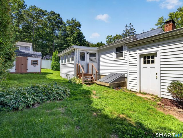 17 Sycamore Road, East Lyme, CT 06357