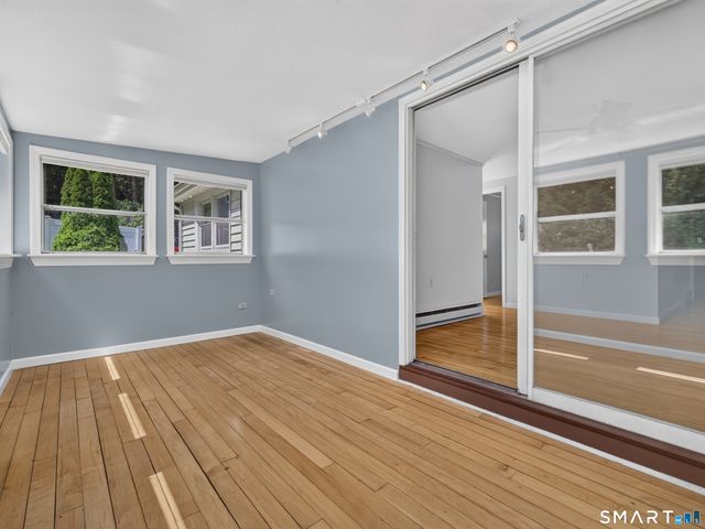 17 Sycamore Road, East Lyme, CT 06357