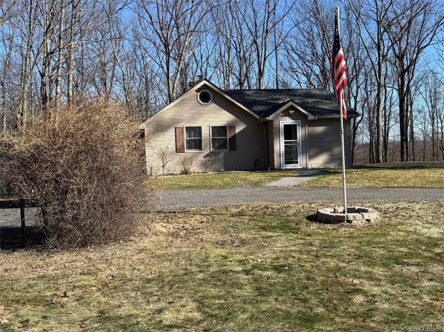 376 Roosa Gap Road, Bloomingburg, NY 12721