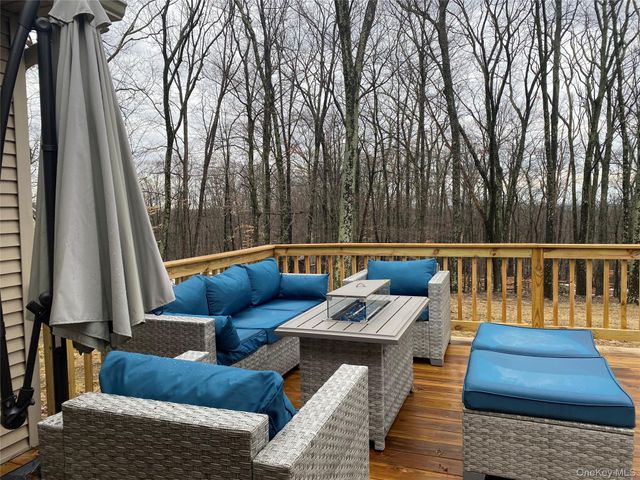 376 Roosa Gap Road, Bloomingburg, NY 12721