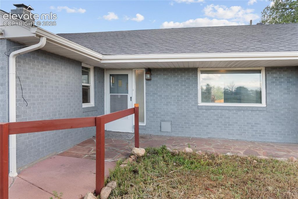 1606 Navajo Circle, Colorado Springs, CO 80905 — photo 3