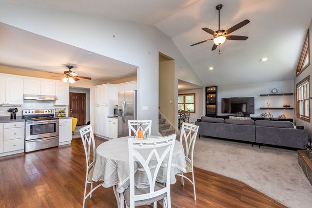 3436 Florida Avenue, Gurnee, IL 60031