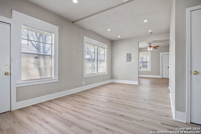 910 Piedmont, San Antonio, TX 78210