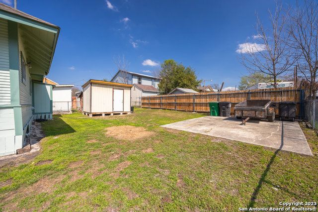 910 Piedmont, San Antonio, TX 78210