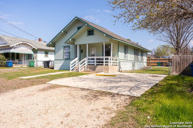910 Piedmont, San Antonio, TX 78210