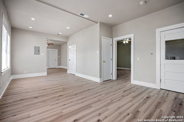 910 Piedmont, San Antonio, TX 78210