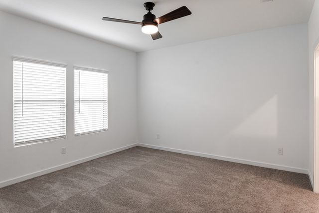 528 Brook View Drive, Van Alstyne, TX 75495