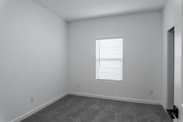 528 Brook View Drive, Van Alstyne, TX 75495