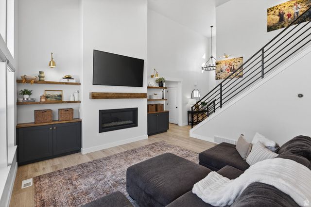 1449 N MCKENZIE WAY, Saratoga Springs, UT 84045