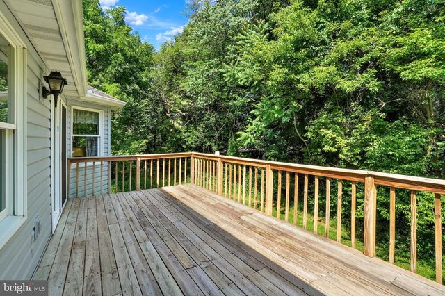 176 FALMOUTH RD, Bainbridge, PA 17502