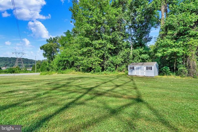 176 FALMOUTH RD, Bainbridge, PA 17502