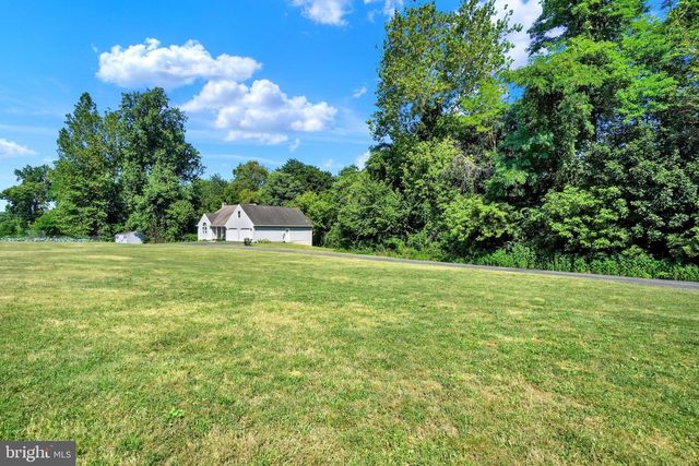 176 FALMOUTH RD, Bainbridge, PA 17502