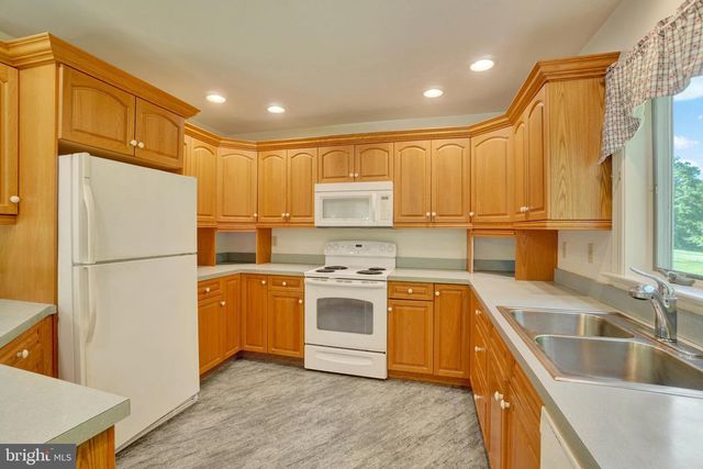 176 FALMOUTH RD, Bainbridge, PA 17502