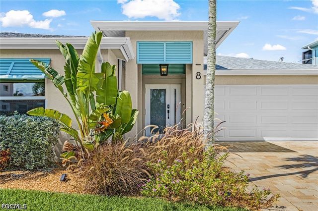 8 Palmview BLVD, Fort Myers Beach, FL 33931