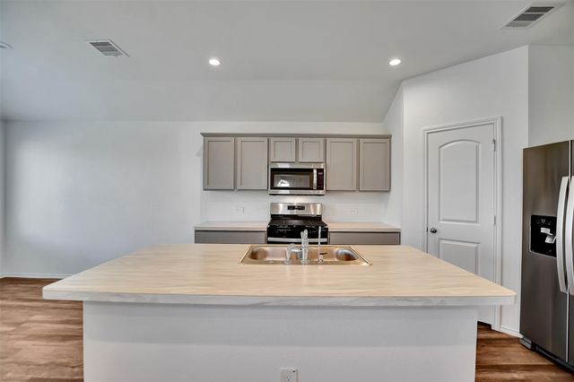 16922 Twisted Seagrass Lane, Magnolia, TX 77355
