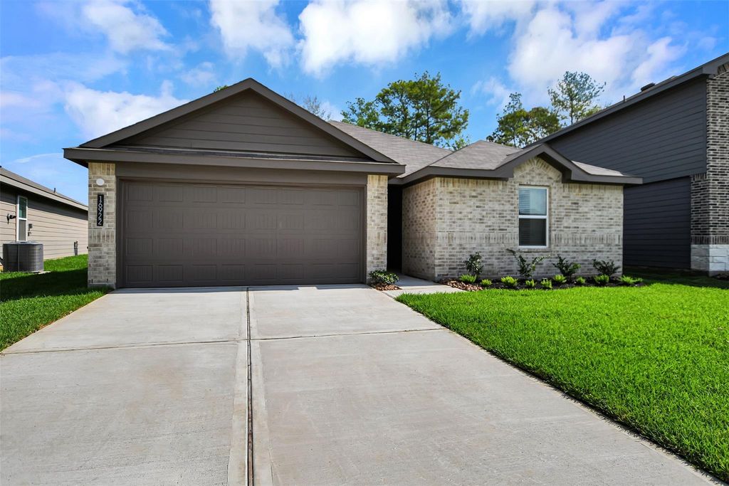 16922 Twisted Seagrass Lane, Magnolia, TX 77355