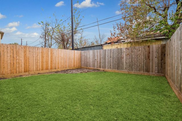1033 Herkimer Street, Houston, TX 77008