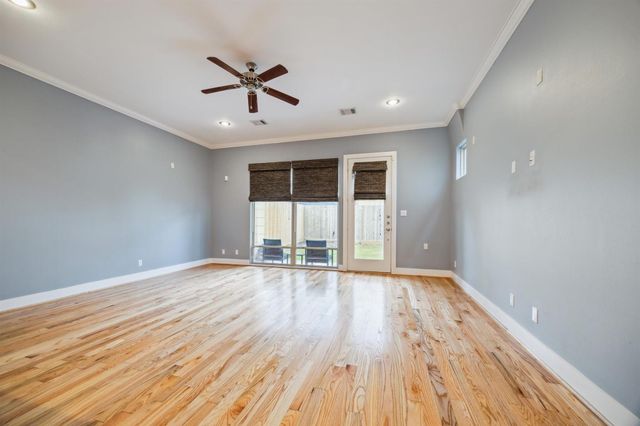 1033 Herkimer Street, Houston, TX 77008