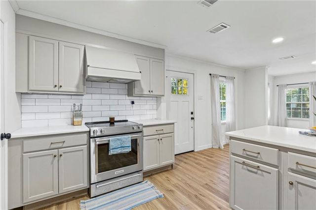 148 Lemoyne Drive, Dauphin Island, AL 36528