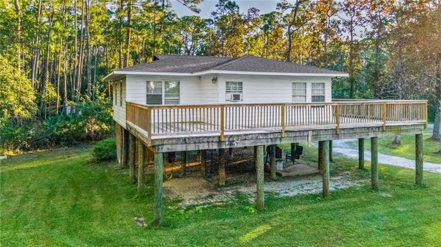 148 Lemoyne Drive, Dauphin Island, AL 36528