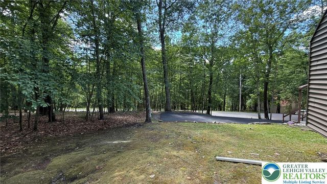 4271 Winchester Way, Lehman Twp, PA 18324