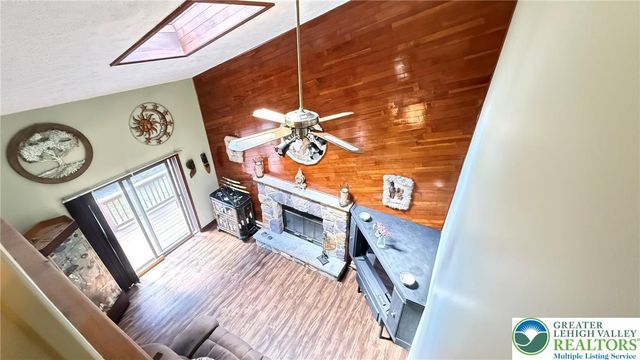 4271 Winchester Way, Lehman Twp, PA 18324