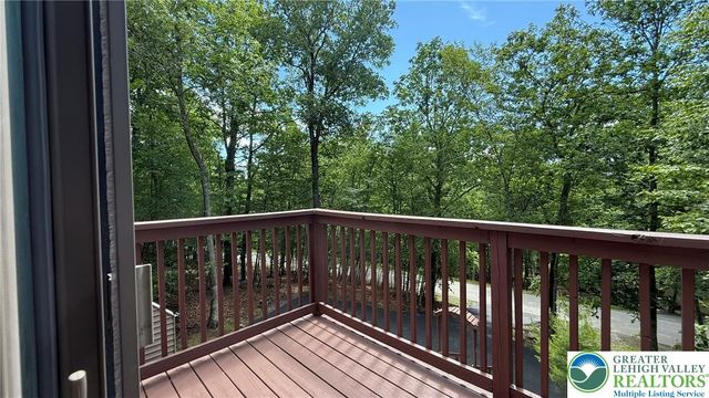 4271 Winchester Way, Lehman Twp, PA 18324