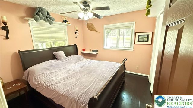 4271 Winchester Way, Lehman Twp, PA 18324