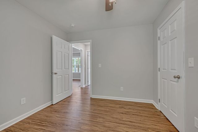 306 Twilight Ct, White Bluff, TN 37187