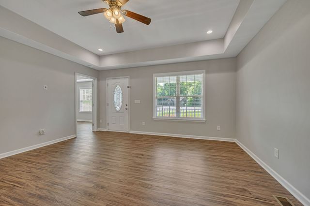 306 Twilight Ct, White Bluff, TN 37187