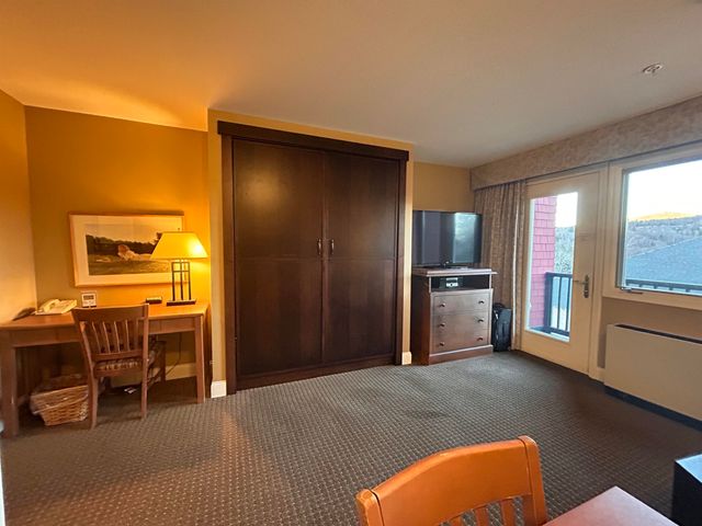 218 Qtr.2 89 Grand Summit Way, Dover, VT 05356