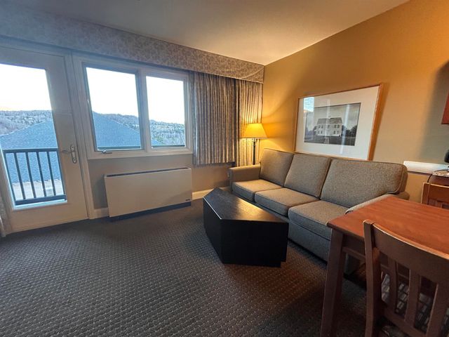 218 Qtr.2 89 Grand Summit Way, Dover, VT 05356