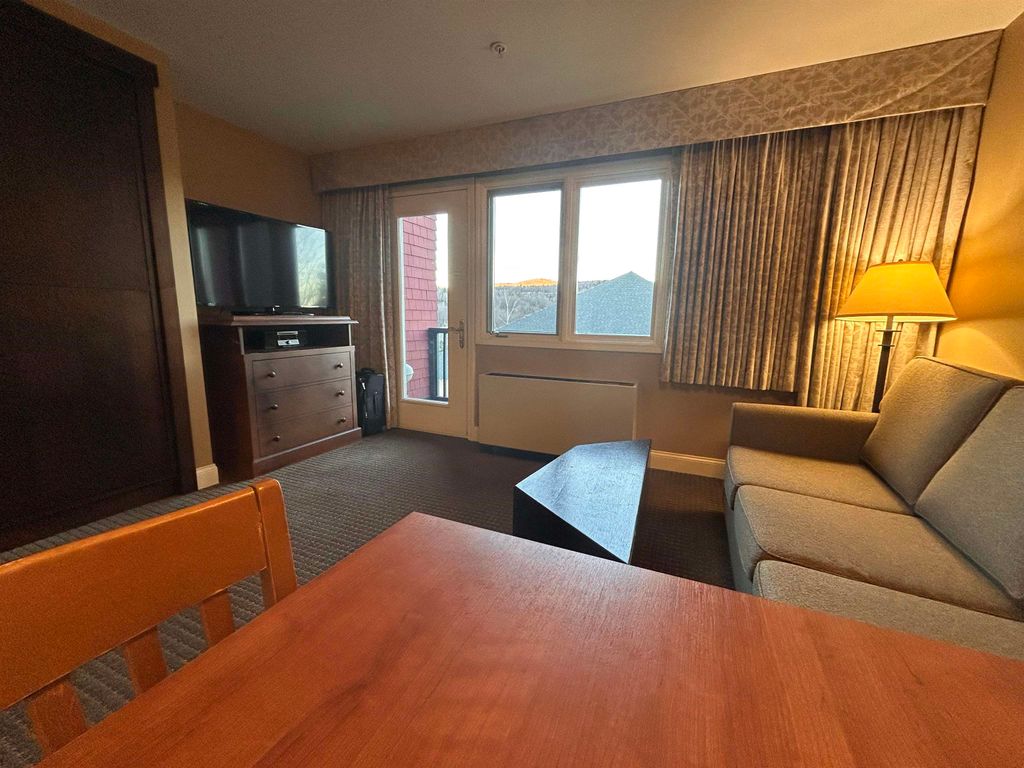 218 Qtr.2 89 Grand Summit Way, Dover, VT 05356