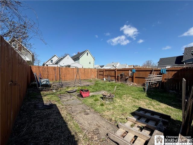38 Lewis Street, Buffalo, NY 14206