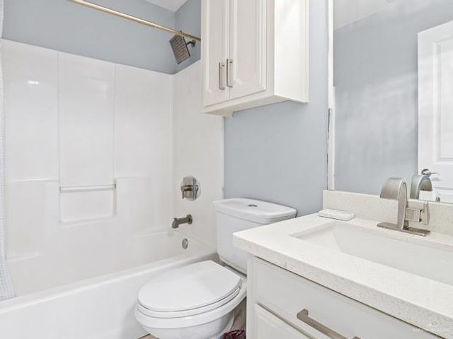 214 Pat Cannon Avenue, Weslaco, TX 78596