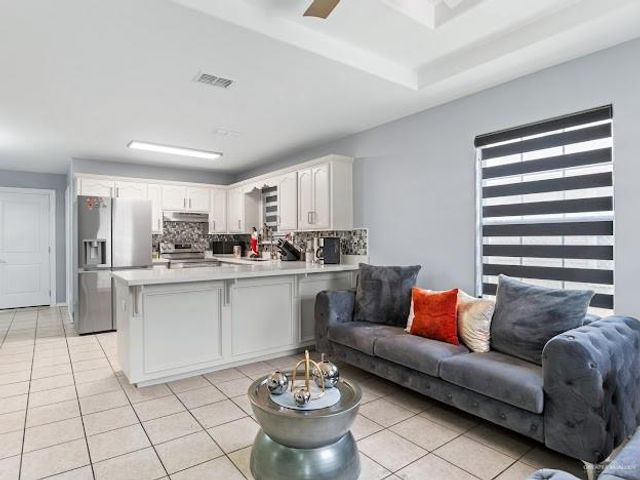 214 Pat Cannon Avenue, Weslaco, TX 78596