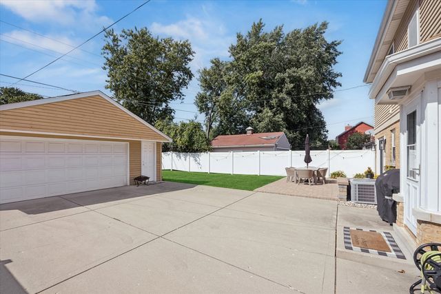 1514 Newberry Avenue, La Grange Park, IL 60526