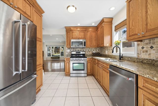 1514 Newberry Avenue, La Grange Park, IL 60526