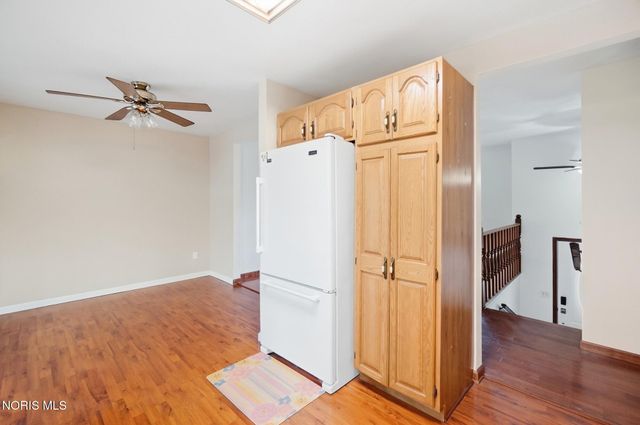 2443 Bedford Lane, Northwood, OH 43619