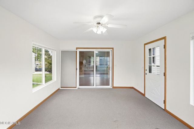 2443 Bedford Lane, Northwood, OH 43619