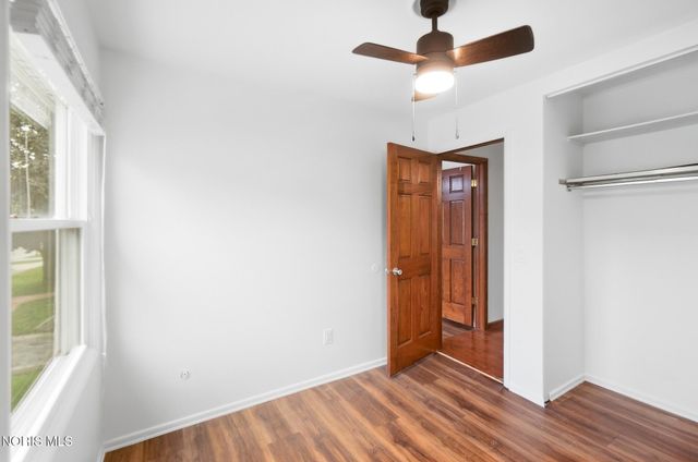 2443 Bedford Lane, Northwood, OH 43619