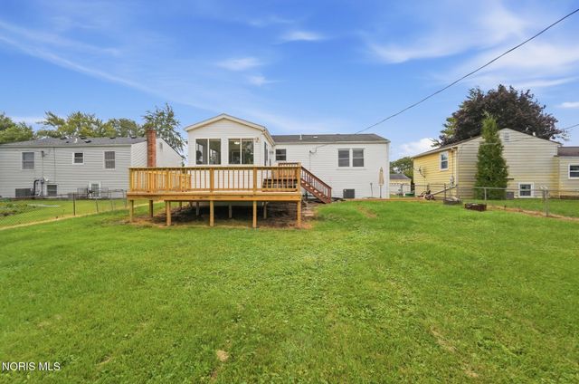 2443 Bedford Lane, Northwood, OH 43619