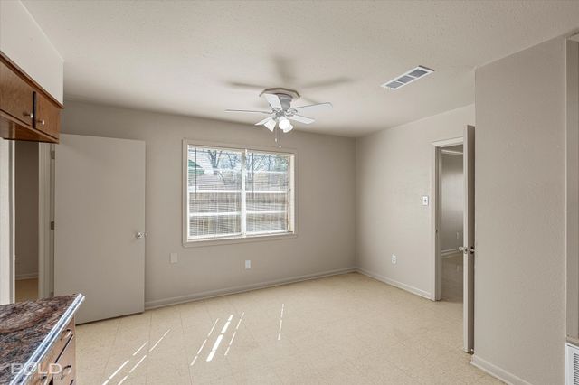 1121 Heatherwood Drive, Shreveport, LA 71107