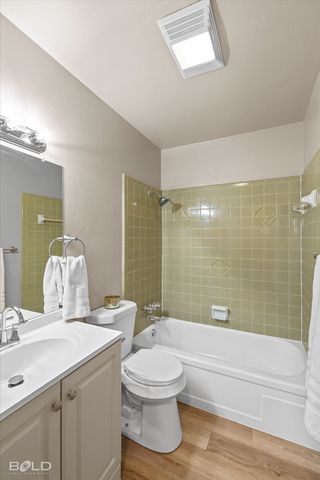 1121 Heatherwood Drive, Shreveport, LA 71107