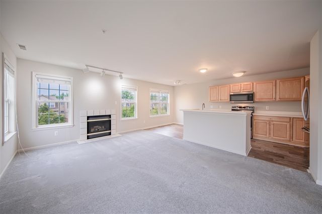 2753 Barclay Way, Ann Arbor, MI 48105