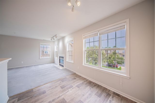 2753 Barclay Way, Ann Arbor, MI 48105