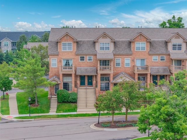 2753 Barclay Way, Ann Arbor, MI 48105