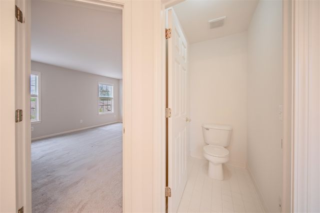 2753 Barclay Way, Ann Arbor, MI 48105