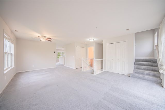 2753 Barclay Way, Ann Arbor, MI 48105