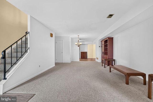 42 MARKEL RD, Malvern, PA 19355